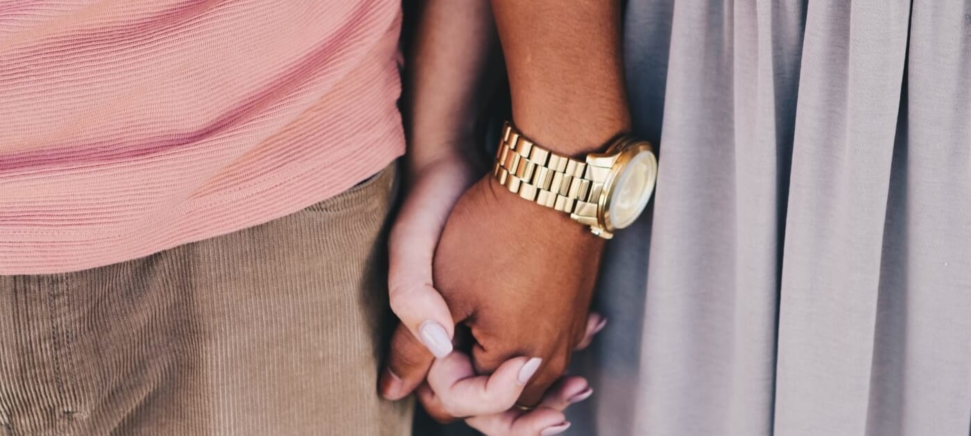 should couples live together