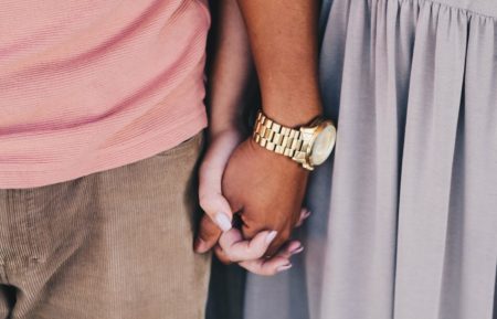 should couples live together