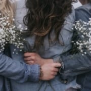 siblings-hugging