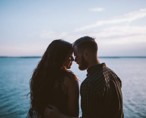 couple-at-lake