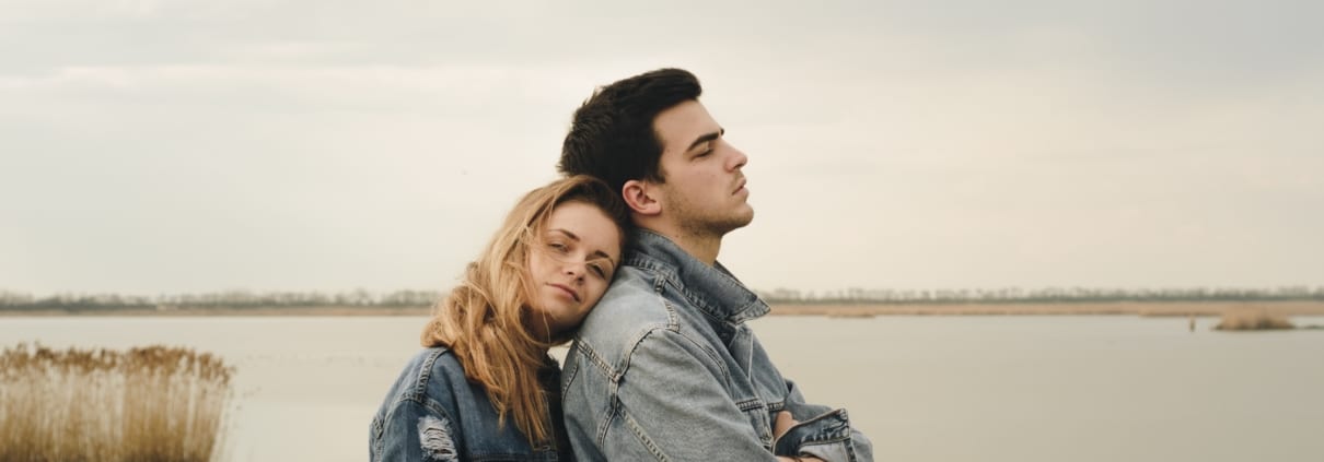 couple-on-beach