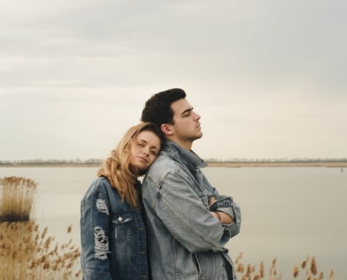 couple-on-beach